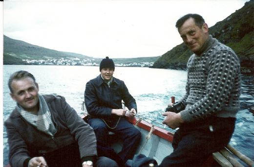 På vej ud for at fiske med Hjalmar Gåsdal