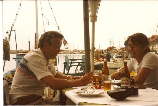 På turens sidste dag en stille øl på havnen i Piræus Grækenland.