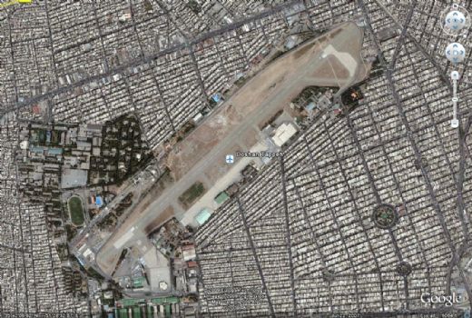 Doshan Tappeh min base som ligger omringet huse på alle sider. Natflyvning var ikke tilladt fra basen.Doshan Tappeh situated at the Eastern part of Teheran. Only visual approaches.