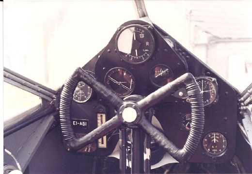 D.H.Dragon cockpit